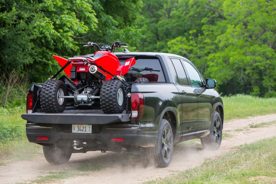  Honda Ridgeline Black Edition 2016 года  (фото 23 из 30)